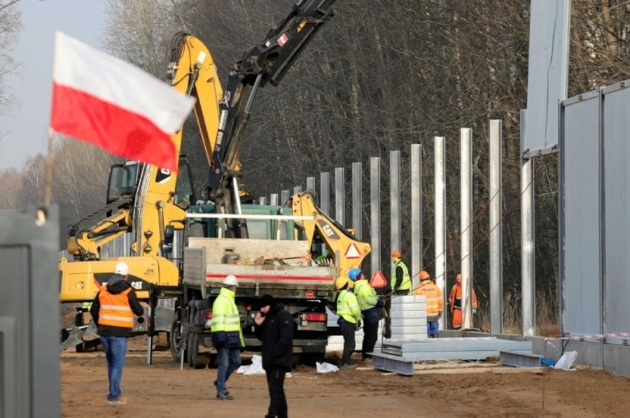 Sube la tensión: Polonia refuerza su frontera oriental por temor a la posible llegada de grupo Wagner a Bielorrusia