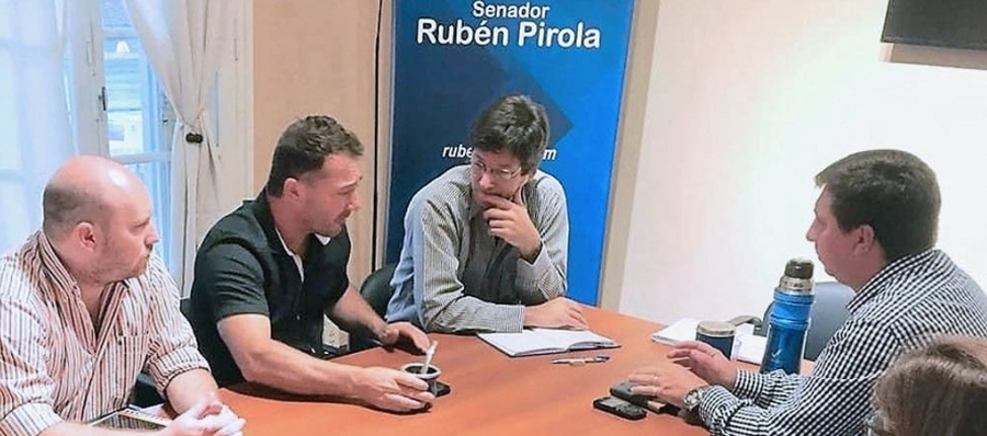 El senador Rubén Pirola en La Colonias