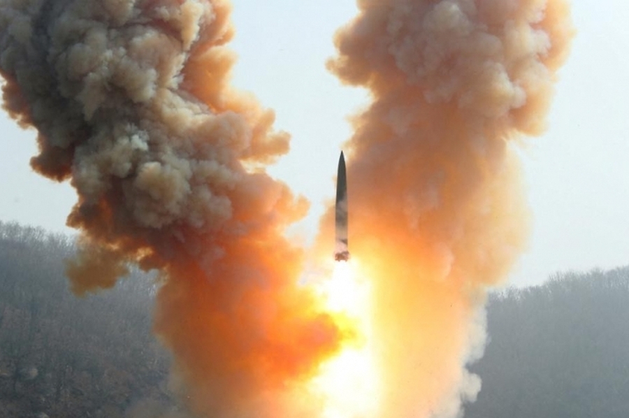 Corea del Norte lanza misiles balísticos en respuesta a Seúl y Washington