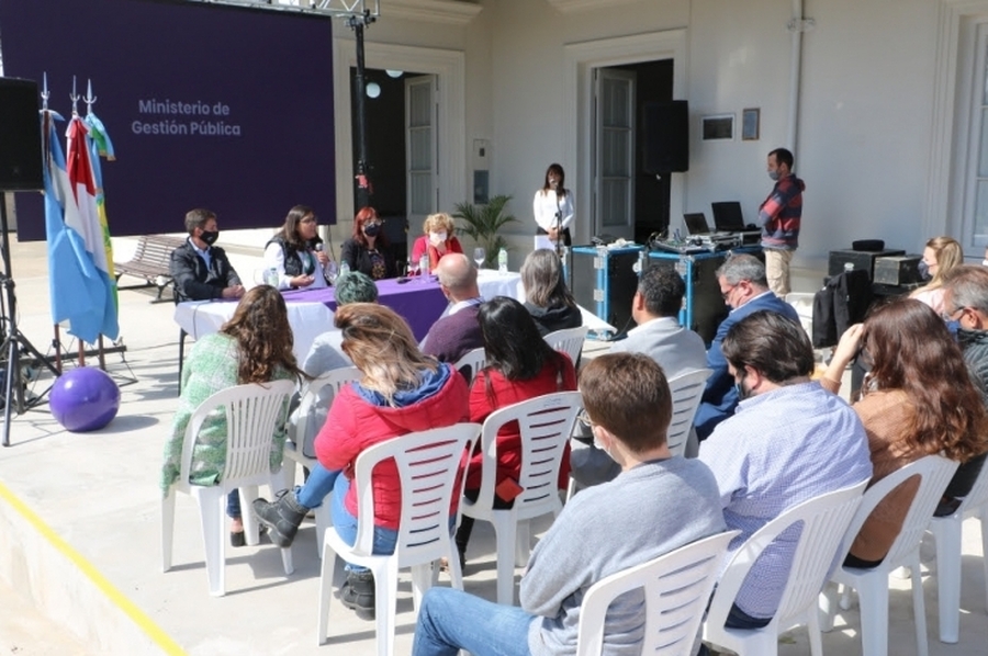 La provincia inauguró el segundo Punto Violeta en la ciudad de Esperanza