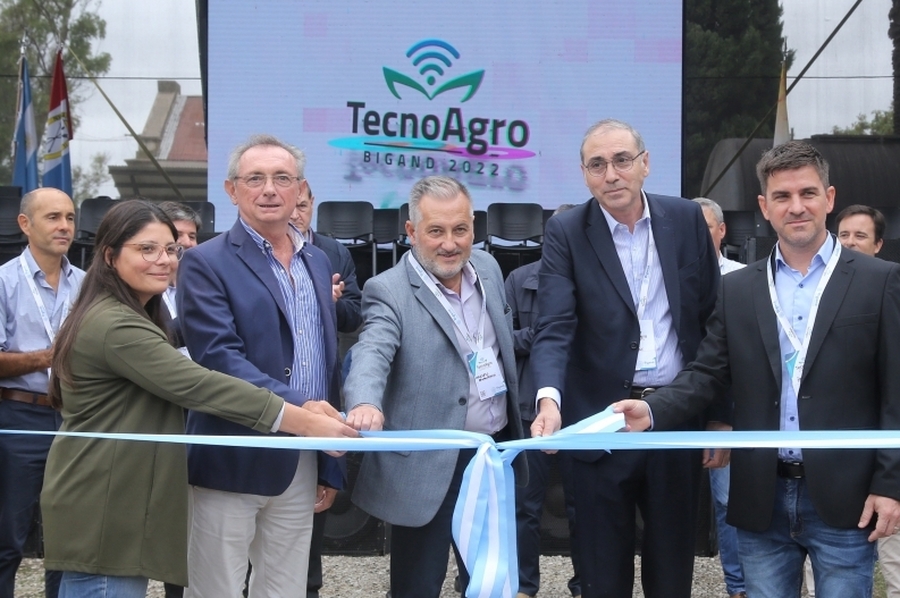 Se realizó el primer congreso regional de tecnologías aplicadas al sector agropecuario “TecnoAgro Bigand 2022”