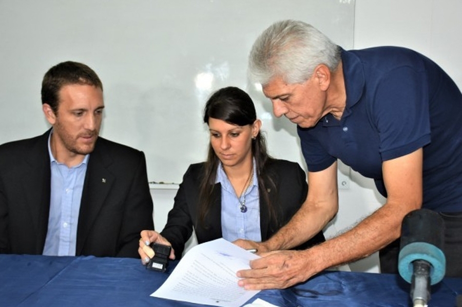 Baucero firmó convenios con la UTN Reconquista para brindar dos tecnicaturas en San Javier