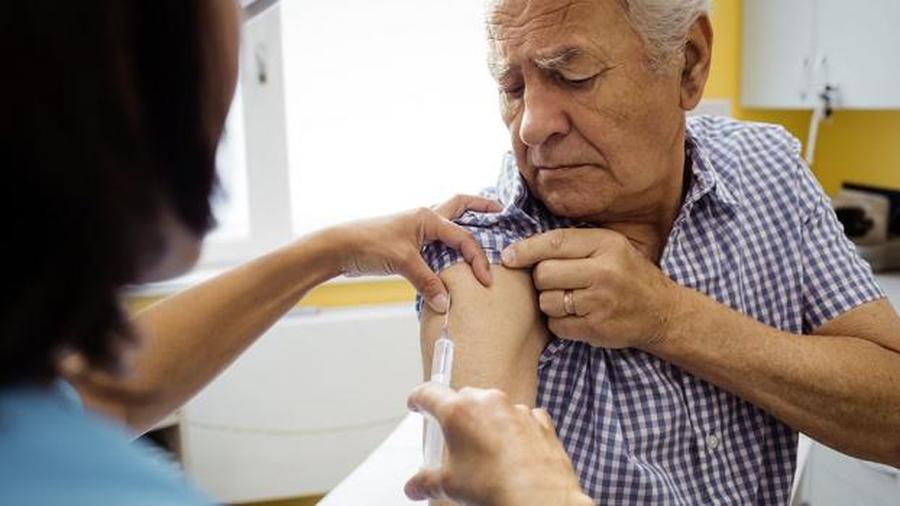 Más de 215 mil personas se inscribieron en Santa Fe para vacunarse contra el coronavirus