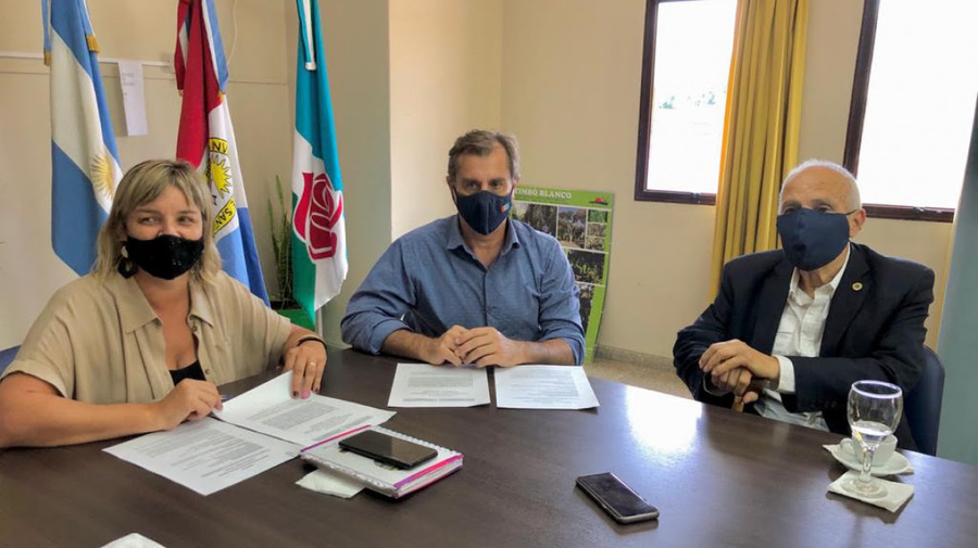 La provincia firmó un convenio para remodelar un Espacio de Primera Infancia en Santa Rosa de Calchines
