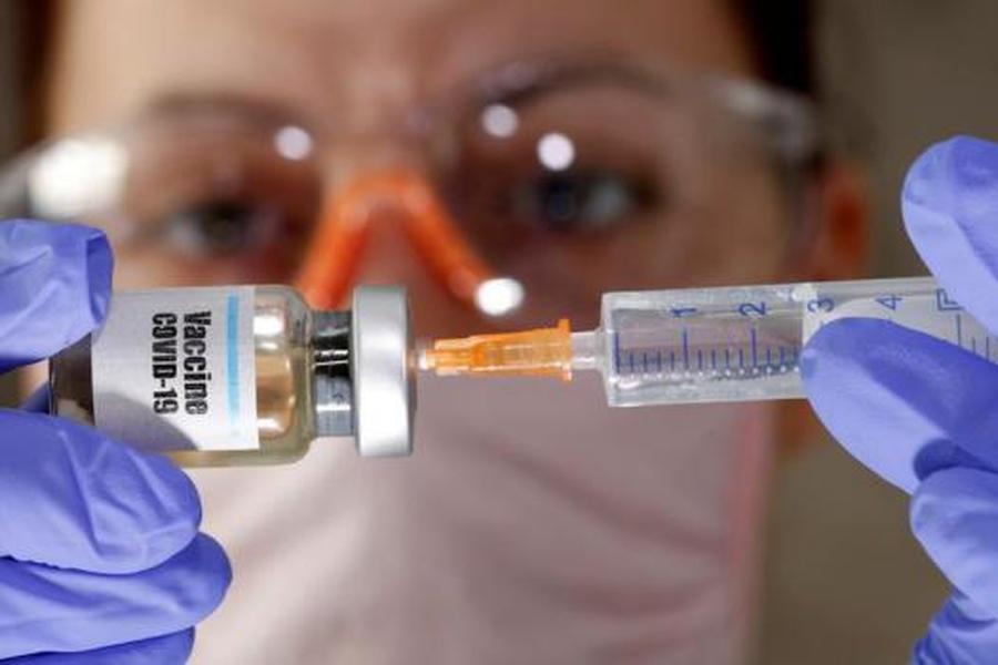 Comenzaron hoy las pruebas de la vacuna contra el Covid en el país