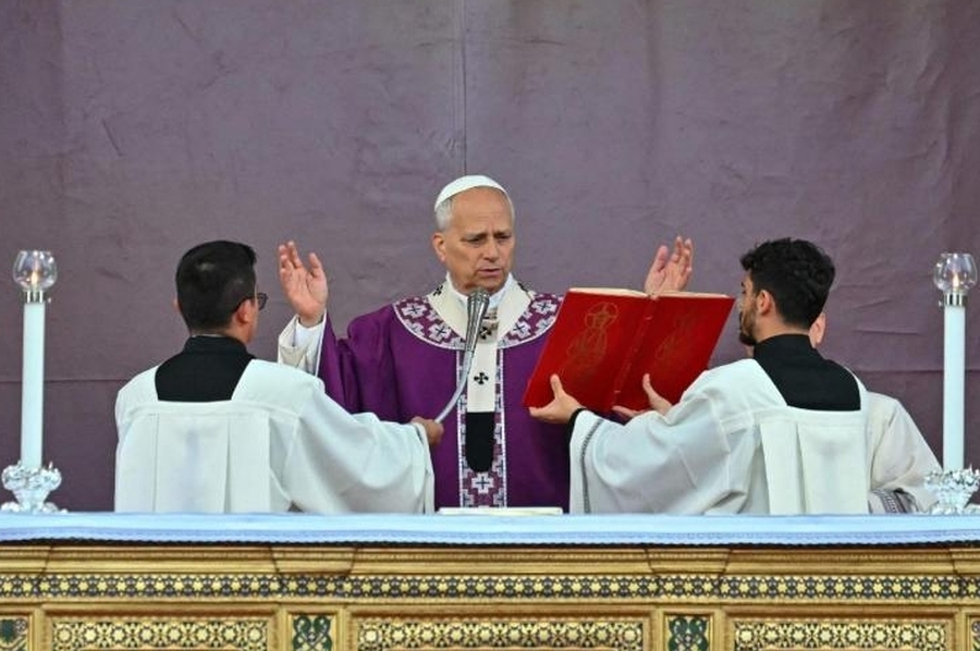 Fieles Difuntos: 'La Caridad vence a la muerte', afirmó el Papa