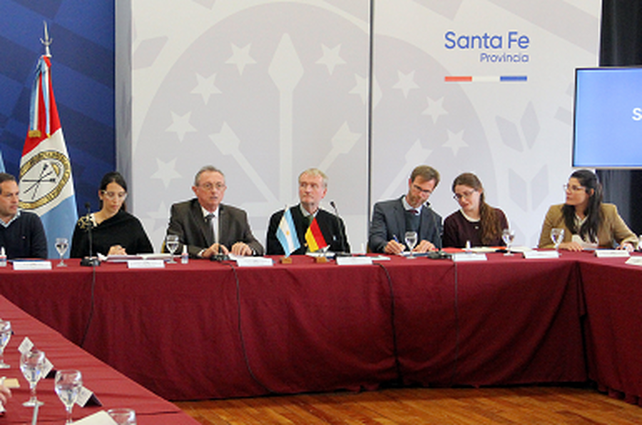Santa Fe y Alemania firmaron un convenio de colaboración tecnológica para la sustentabilidad agropecuaria