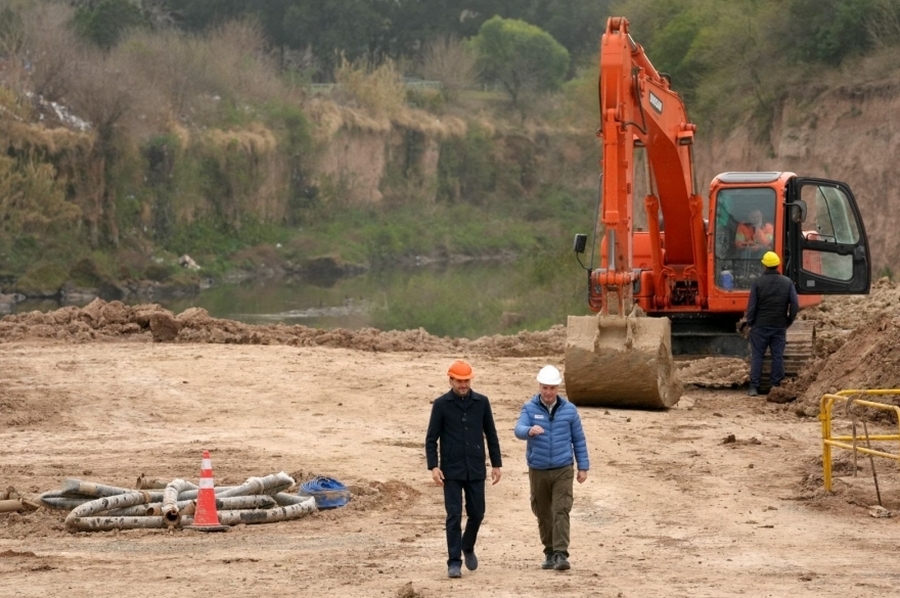 Pullaro en la cascada del Saladillo: “Si el Estado no hace obra pública, nadie la lleva adelante”