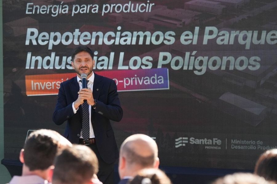 Pullaro inauguró una obra energética en Los Polígonos para ampliar la producción y generar más empleo