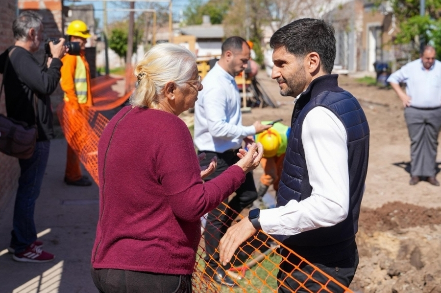 Pullaro supervisó obras en barrio San Lorenzo, donde Provincia invierte más de $ 2.083 millones