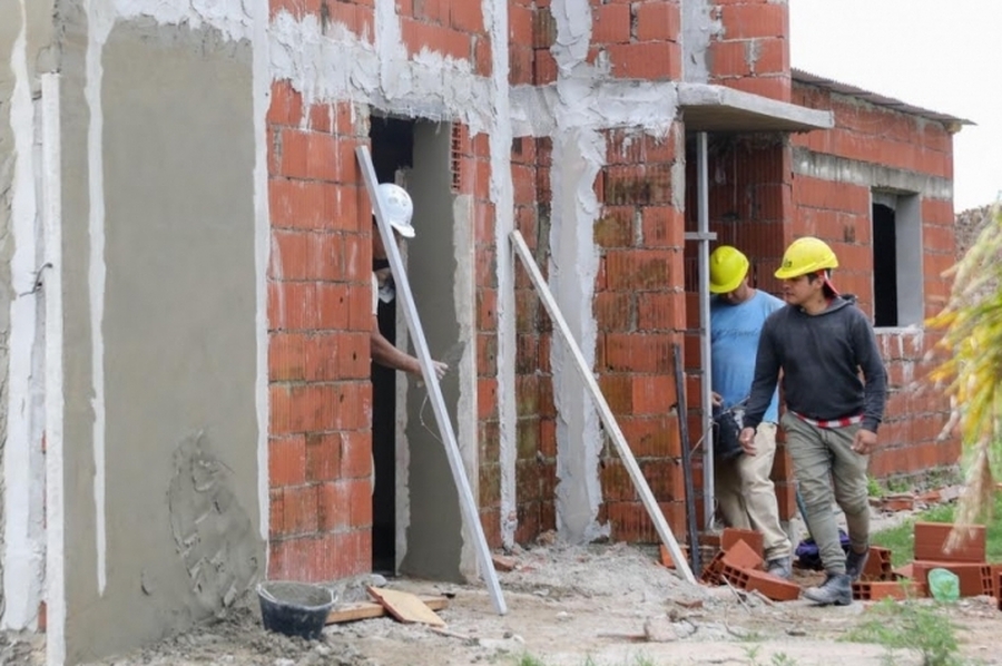 Acuerdo Santa Fe: 10% de descuento y cuotas sin interés para materiales de construcción