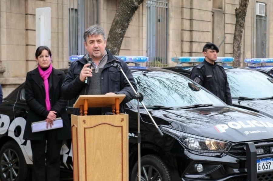 Provincia entregó móviles policiales para el departamento Las Colonias