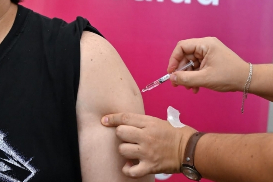 Salud: la campaña de vacunación antigripal ya alcanzó a casi 350.000 santafesinos
