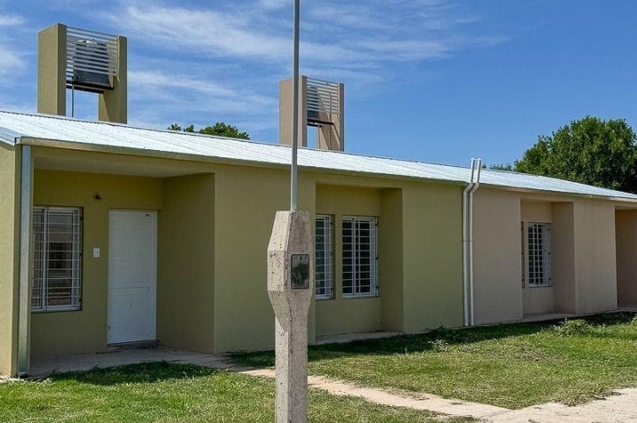Para cumplir el sueño de 12 familias de Candioti, el Gobierno Provincial sorteó nuevas viviendas