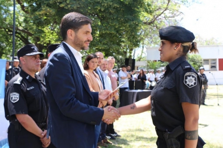 Pullaro: “Es heroico lo que hizo nuestra Policía por el bienestar de los santafesinos en estos meses”