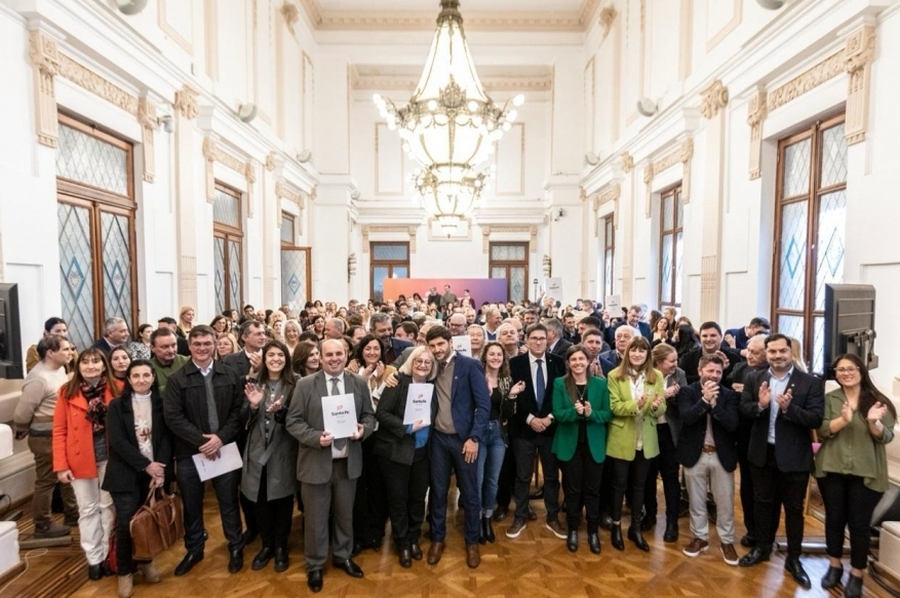 Pullaro: “La educación está priorizada dentro de las políticas públicas en la Provincia de Santa Fe”