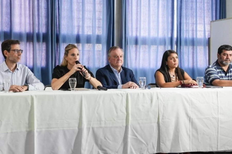 San Cristóbal: Provincia asiste a familias y refuerza la contención en las escuelas