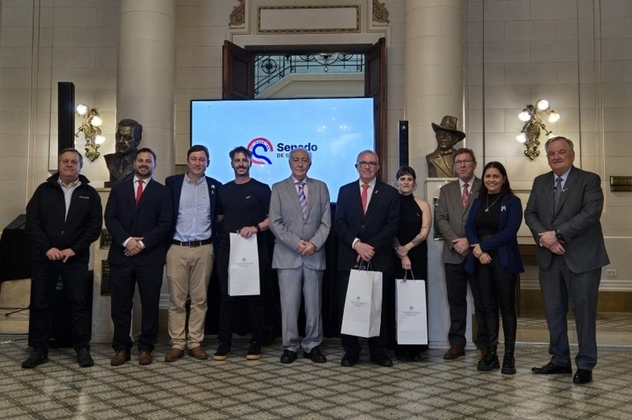 El Senado expone imágenes que preservan la memoria de la Reforma Constitucional