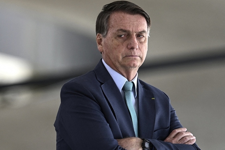 Internaron de urgencia a Bolsonaro por una obstrucción intestinal