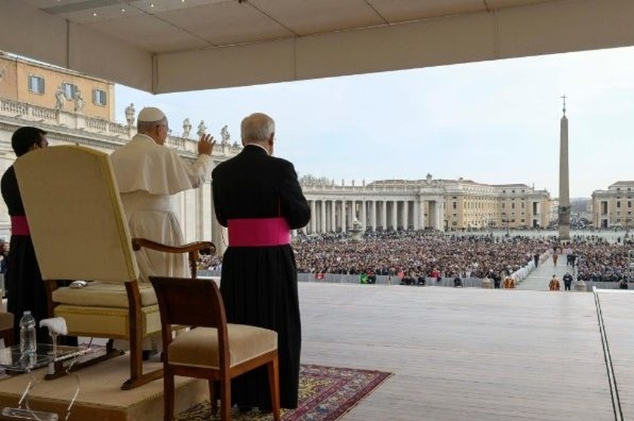 El Papa afirmó que la Iglesia es una, pero incluye a todos