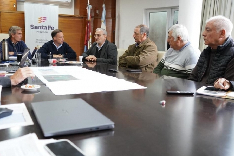 Calvo se reunió con el Ministro de Obras Públicas para dar continuidad a la pavimentación del acceso a Aurelia