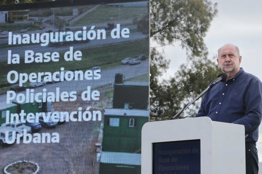 Perotti participó de la inauguración de la Base de Operaciones Policiales de Intervención Urbana en Rosario