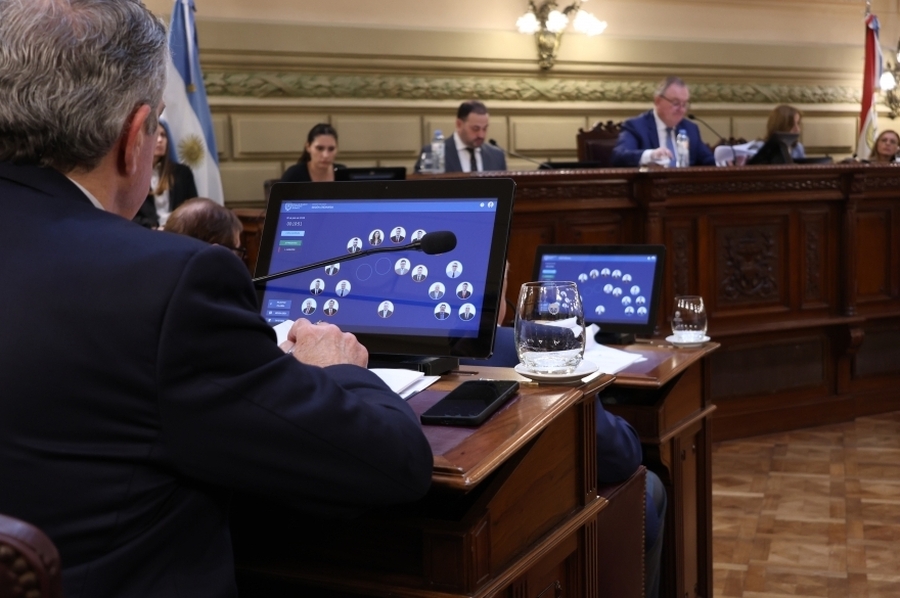 Emergencia hídrica, homenajes y reforma electoral en la Sesión Ordinaria N°11