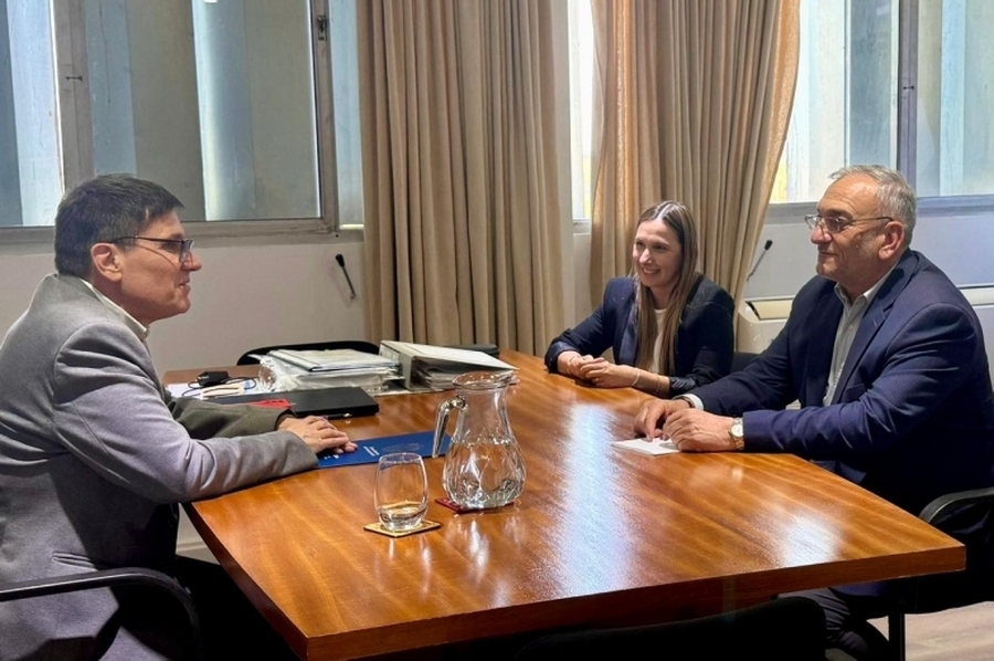 Calvo se reunió con el Ministro de Educación José Goity