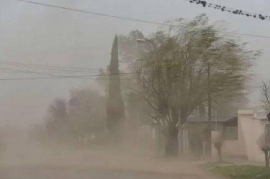 Alerta meteorológica por vientos fuertes: Santa Fe y 11 provincias afectadas
