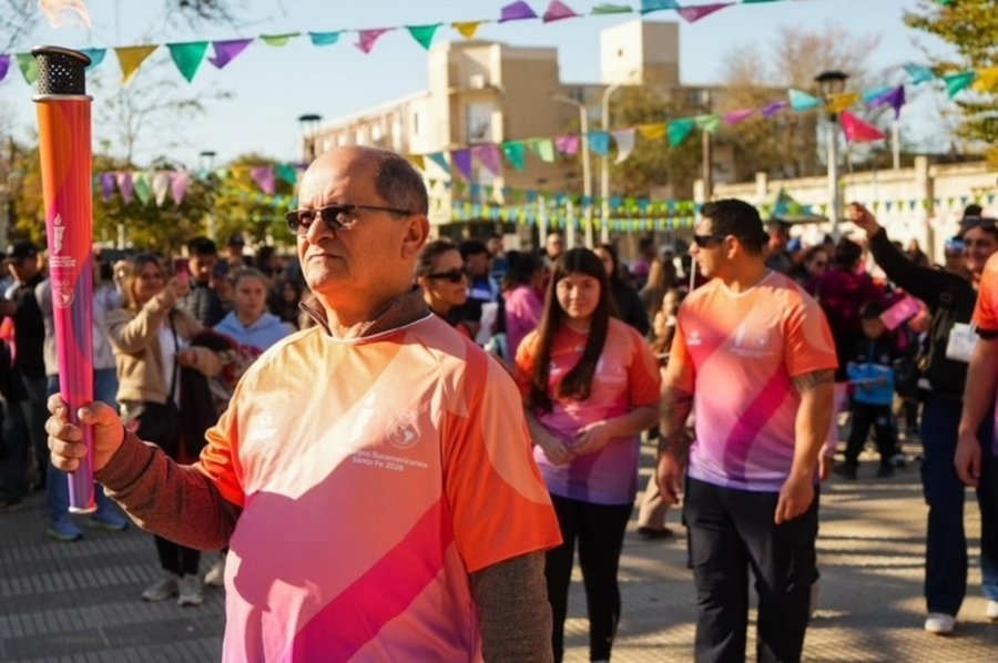 Juegos Suramericanos 2026: la Antorcha llegó a Villa Ocampo y continúa hacia Reconquista