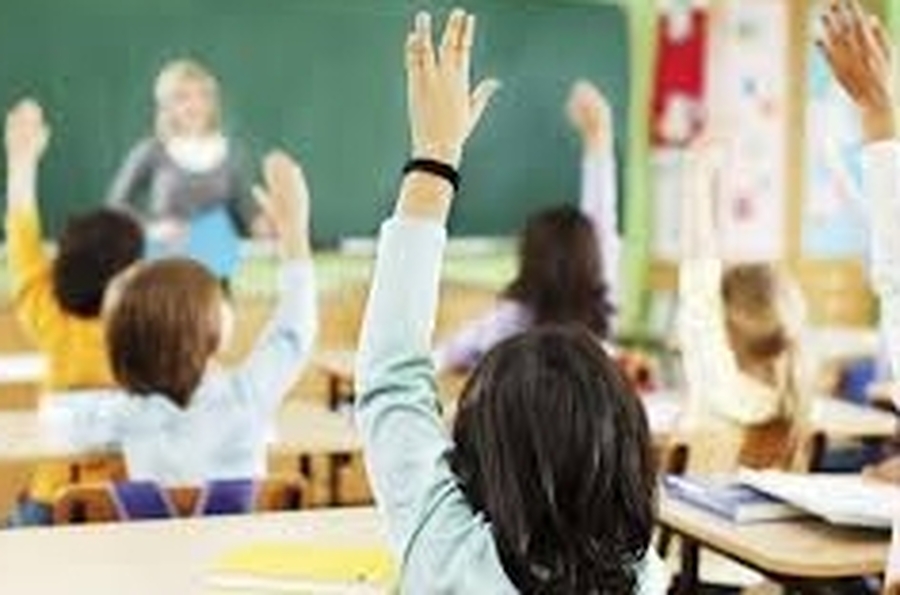 Asistencia Perfecta: casi 75 mil docentes, directivos, secretarios, preceptores y asistentes escolares cobran el premio por febrero