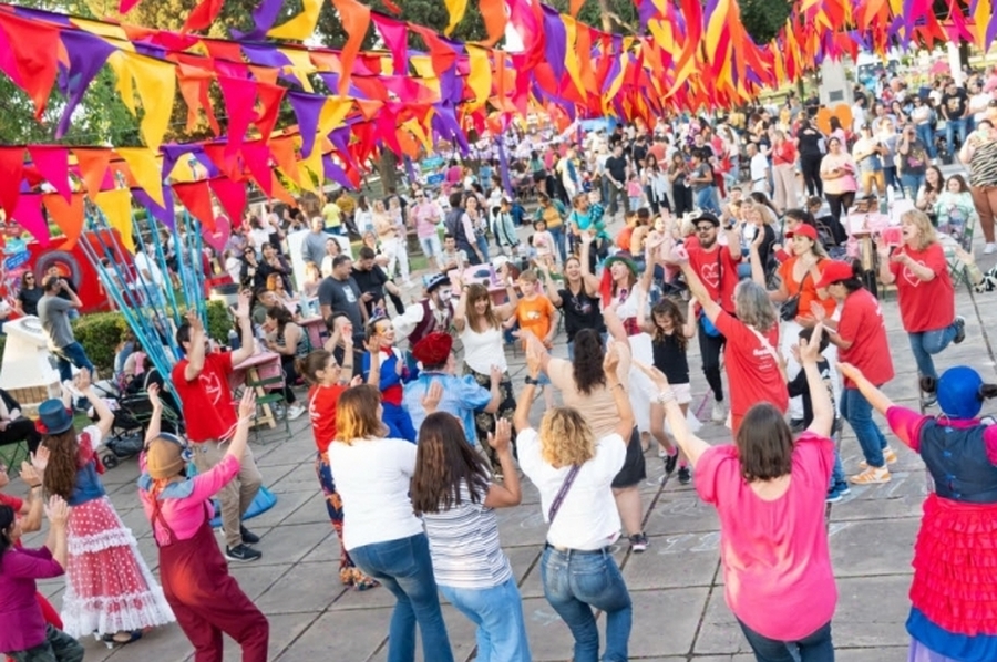 “Yo vi tu Corazón” comienza su nueva gira provincial en el Alero Coronel Dorrego de Santa Fe