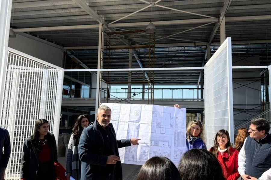 Nueva Escuela Echeverría: directivos y alumnos visitaron la obra provincial que “es un anhelo desde hace más de 70 años”