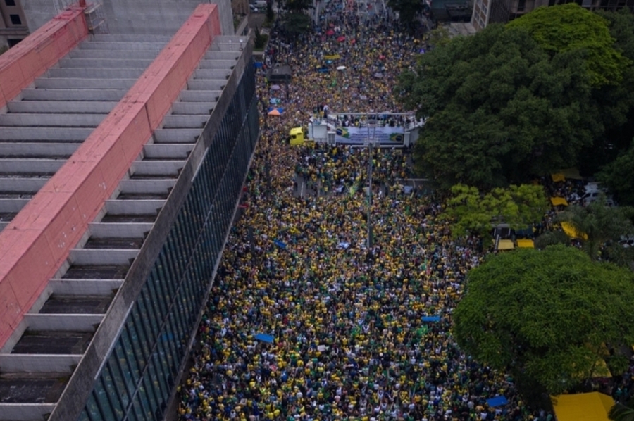 Brasil: cientos de seguidores de Bolsonaro clamaron en São Paulo contra los 