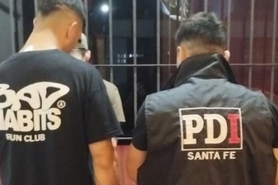 La PDI secuestró dólares, pesos y detuvo a un hombre por un robo cometido en Esperanza