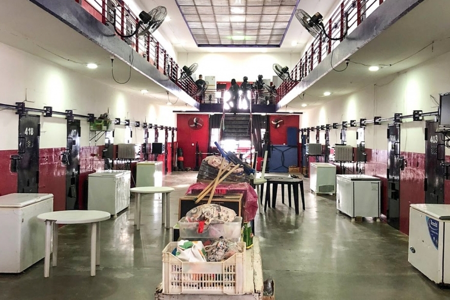 El Ministerio de Seguridad realizó una nueva requisa en el pabellón 4 de la cárcel de Piñero