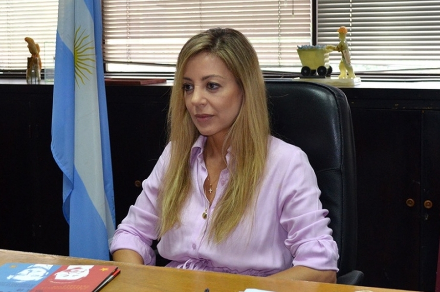 Massa anunció a Flavia Royón como secretaria de Energía