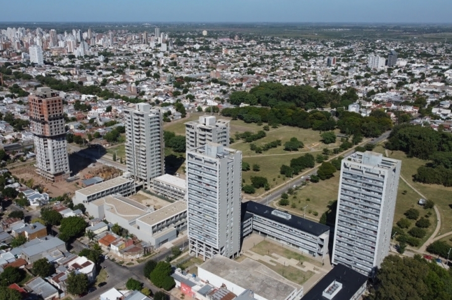 Provincia y Nación están construyendo más de 10.700 viviendas en todo el territorio santafesino