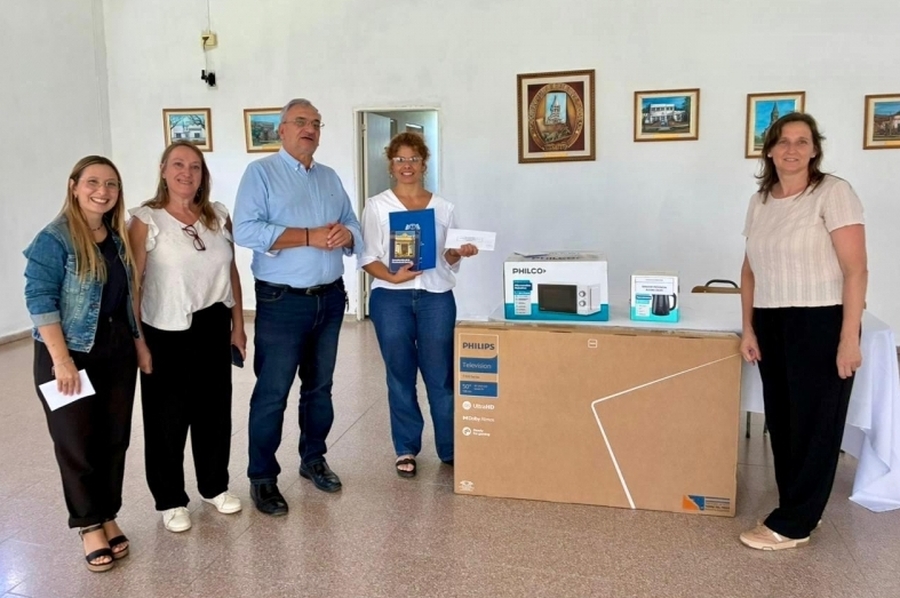 Presidente Roca formó parte de la recorrida por el departamento Castellanos del senador Calvo