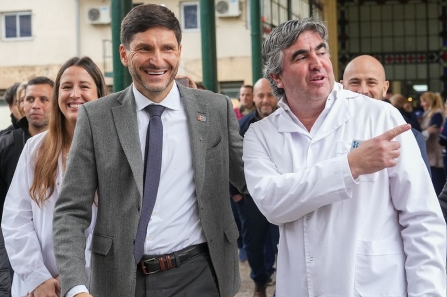 Pullaro: “En Santa Fe estamos orgullosos de nuestros equipos de salud”