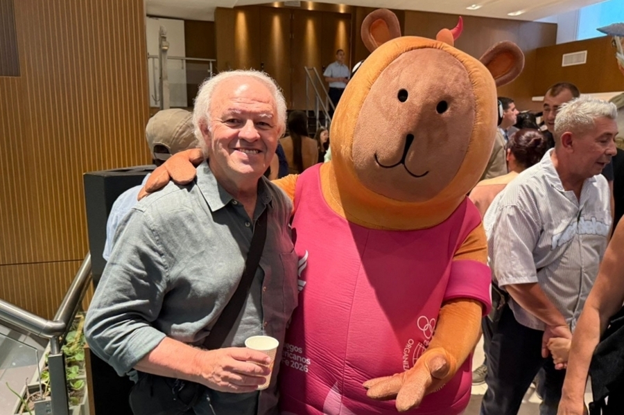 Juegos Suramericanos: Capi protagonista en la alfombra roja de Mar del Plata