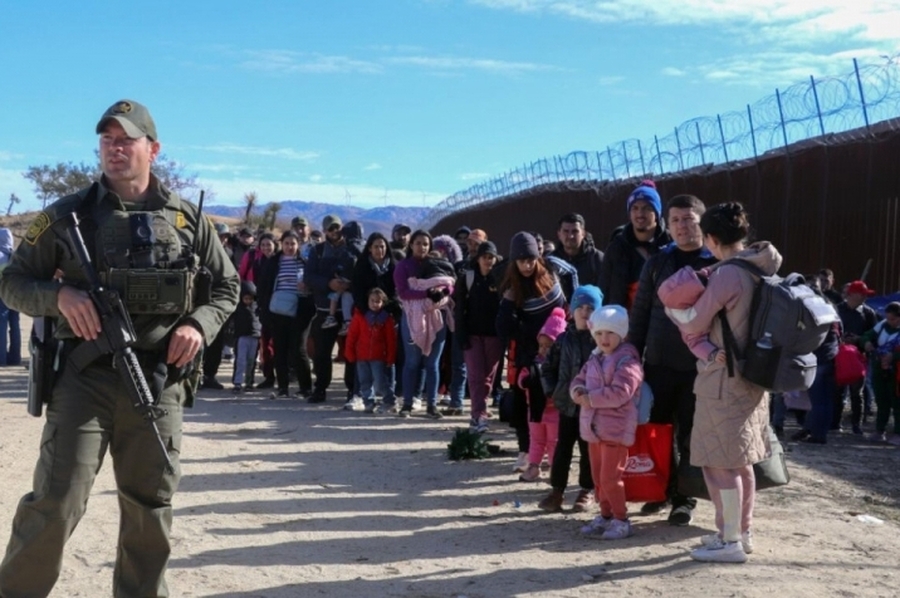 Una encuesta posiciona la inmigración como el tema que más preocupa en Estados Unidos