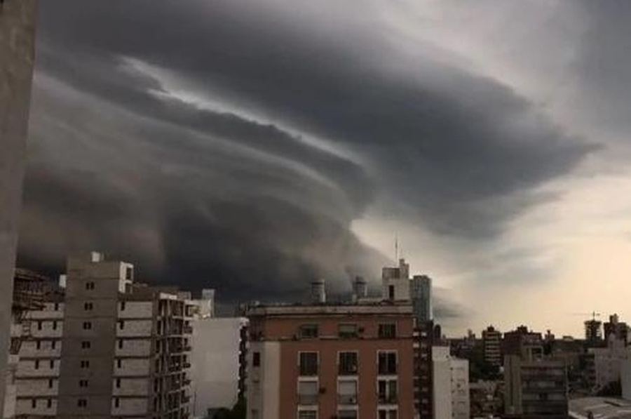 Rige un alerta meteorológico por tormentas para la región centro de la provincia