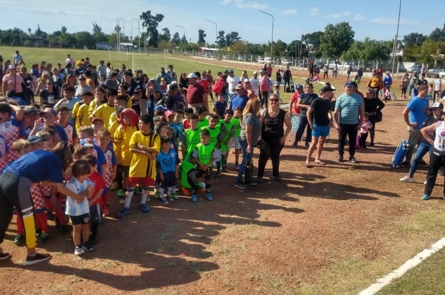 Se jugó el primer torneo de la Liga Municipal de Fútbol Infantil en San Cristóbal