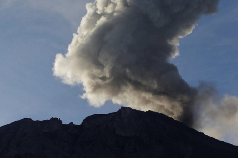 Emergencia humanitaria en siete distritos de Perú: explosiones y sismos por actividad del volcán Ubinas