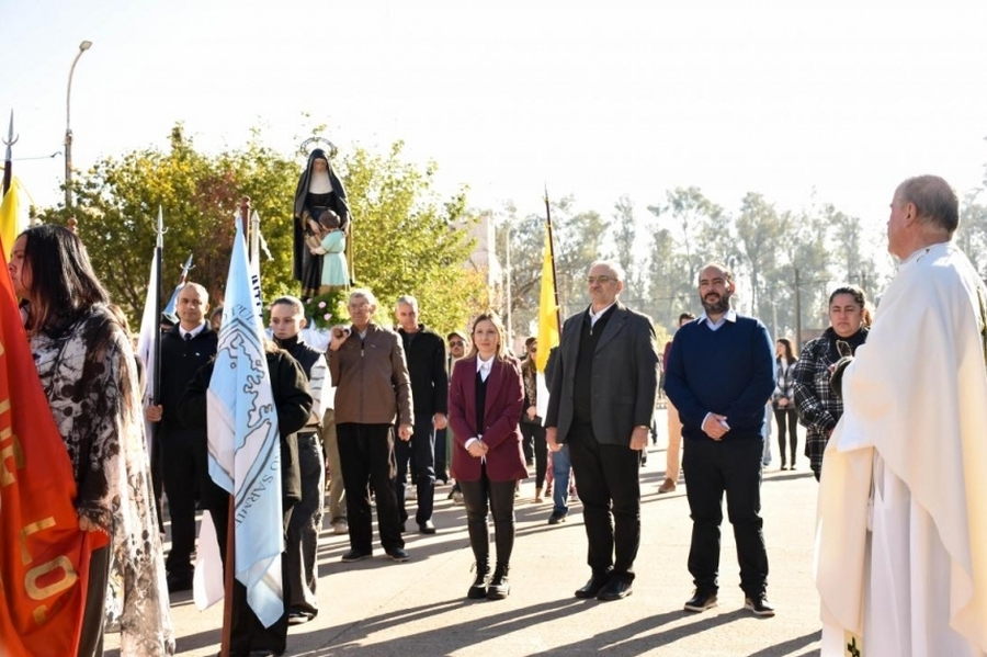 Calvo participó de las fiestas patronales de Angélica