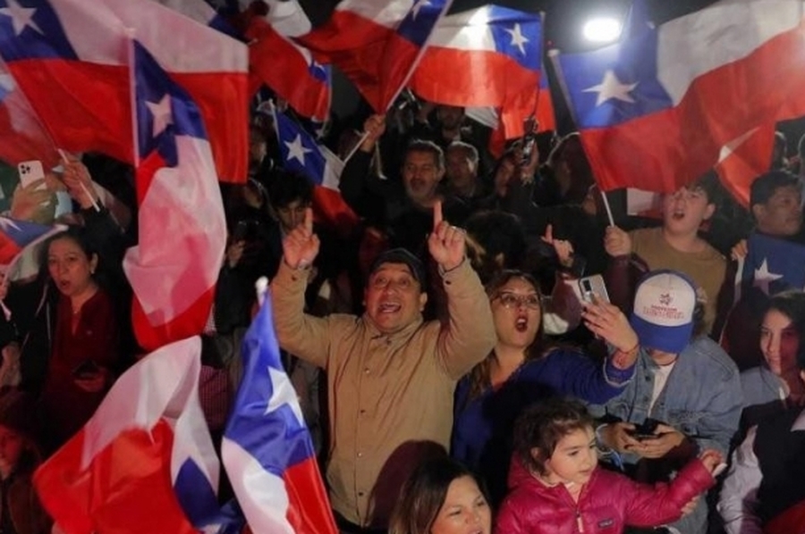 Duro golpe para el gobierno de Boric: la derecha ganó las elecciones constituyentes en Chile