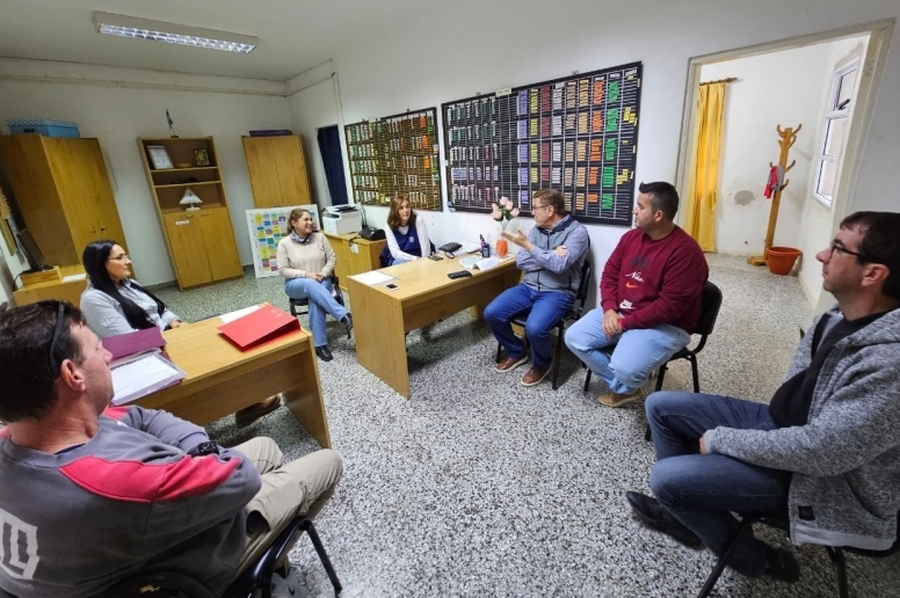 Borla gestionó una propuesta de alumnos de Gobernador Crespo que se hizo realidad