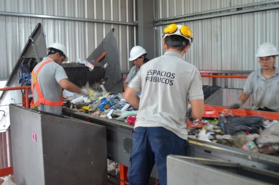 Residuos: Provincia entrega equipamiento para promover la economía circular