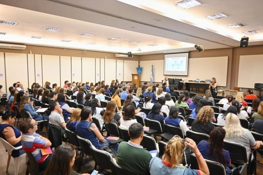 Más de 8.000 docentes participaron de las capacitaciones de la Red de Comunidades de Aprendizajes